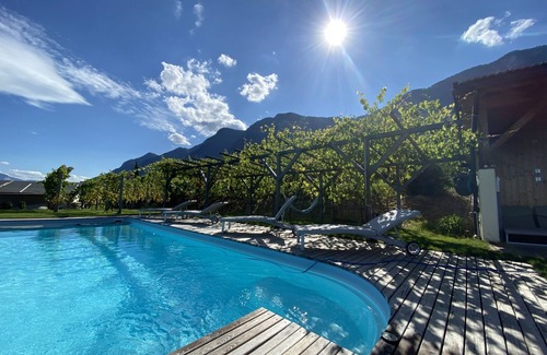 Caldaro Sulla Strada del Vino Apartment | Tip . Dream apartment with a unique lake view and pool WiFi