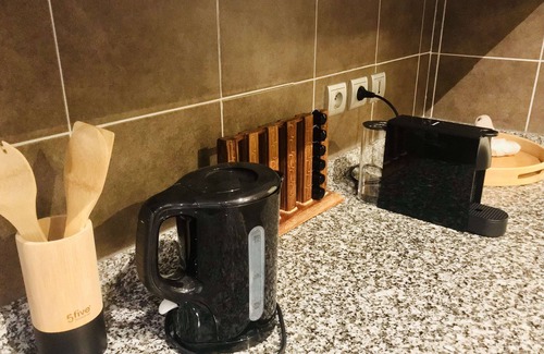 Papeete Apartment | Tipanie- Apt F2 PPT w/pool, A/C, high speed Wifi and wonderful view