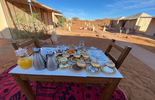 Taouz RV Rental | Titanic Merzouga Camp - Classic Quadruple Room