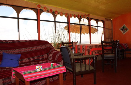 Puno Cabin | Titicaca Floating Lodge