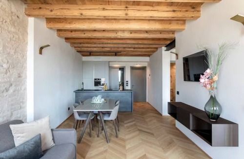 Historic Centre Bed & Breakfast | Tiziano Elegant Apartment