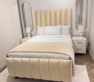 Greater Johannesburg Metropolitan Area Apartment | TKT - One Rosebank