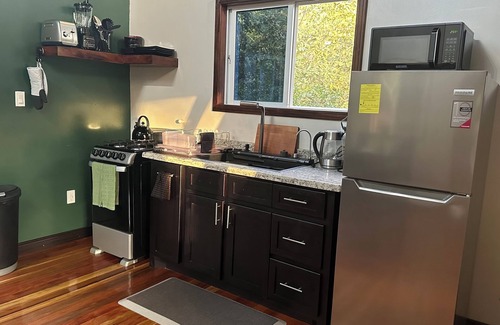 Burrell Boom House | TMT Legacy Jungle Cabin with Ac and Wifi