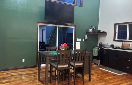 Burrell Boom House | TMT Legacy Jungle Cabin with Ac and Wifi