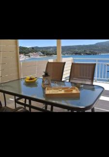 Foinikounta Apartment | To limanaki