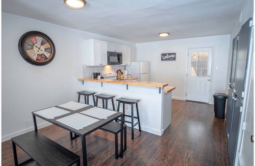 Midtown Apartment | Tobin Hill 2/2 Apt1 5minDT, 2min Pearl & St Marys