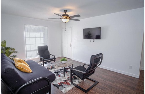 Midtown Apartment | Tobin Hill 2-2 Apt 5minDT 2min Pearl and St Marys