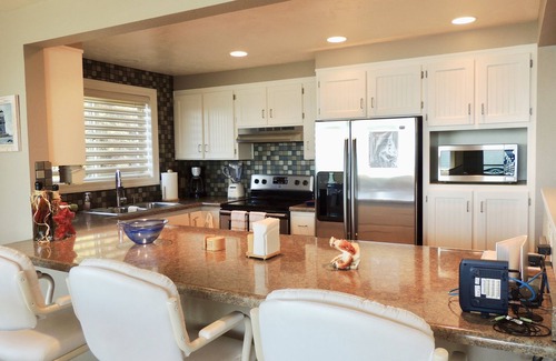 Brookings Condo | "Toby's Crab Shack" at Rainbow Rock Condos, E- Bldg. OCEANFRONT, Beach Access