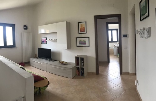Rosceto House | Todi, Umbria, Country House with 2500 sq m land and view over the valley.