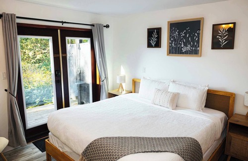 Tofino Hotel | Tofino Oceanfront Hotel Suite