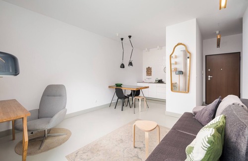 Warsaw Apartment | Tolkiena Charming Apartment