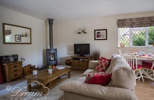 Frampton House | Toll Lodge