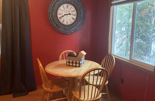 Weston Cabin | Tollgate mountain getaway