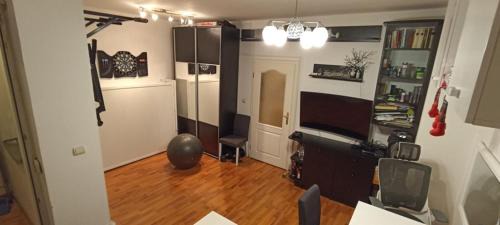 Grbavica Apartment | Tolstojeva