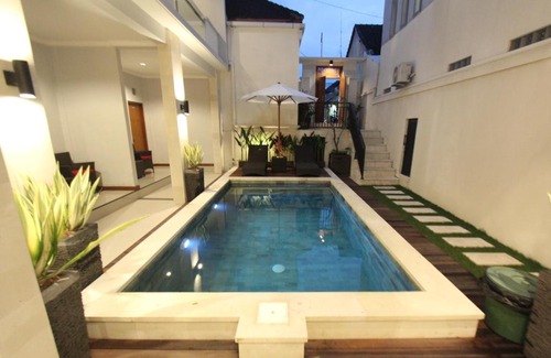 Kuta House | Tom Guest House