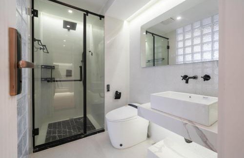 Downtown Shanghai House | Tonight Homestay East Nanjing Road Shanghai