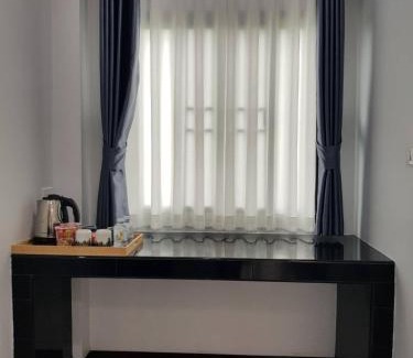 Si Bun Rueang Hotel | TonLiw Hotel โรงแรมต้นหลิว