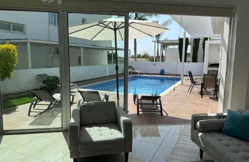 Ayia Napa Villa | TooCoool Villa - Elite Sea Breeze