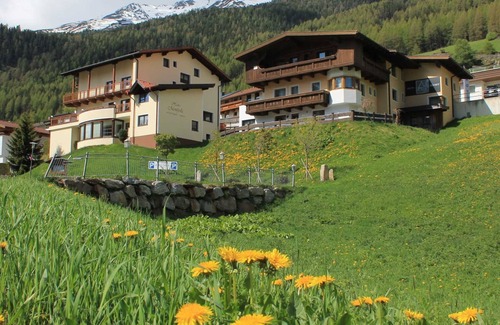 Soelden Apartment | Top 1 - apartment on 2 levels on the slopes with free WiFi, new building - A Casa Juwel Sölden, ski in & ski out