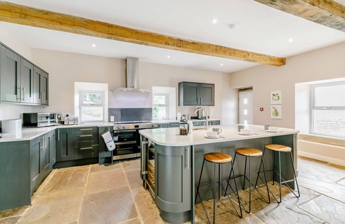 Rishworth Cottage | TOP BARN, with hot tub in Rishworth, Yorkshire