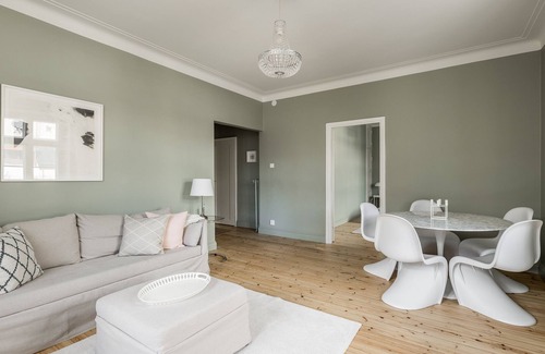 Kamppi Apartment | Top floor apartment with 3 bedrooms in the heart of Helsinki