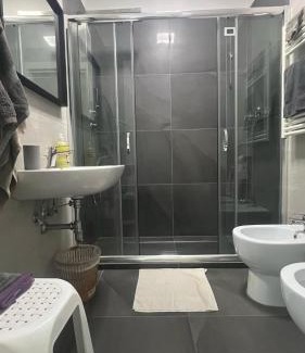 Vasto House | Top Floor Rentrooms Napoli