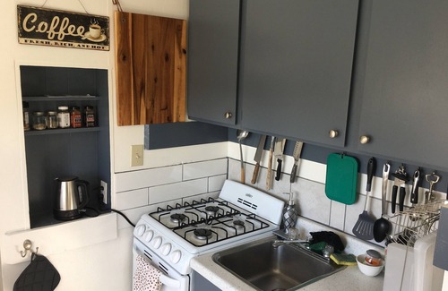 Point Richmond Apartment | Top Floor Studio with great views overlooking the San Francisco Bay