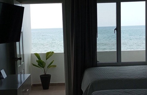 Sector 2 Hotel | Top Floor stylish double with amazing view, part of Paseo Park,