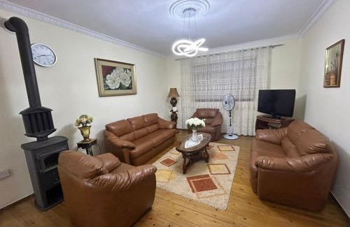 Shkoder Villa | Top Guesthouse
