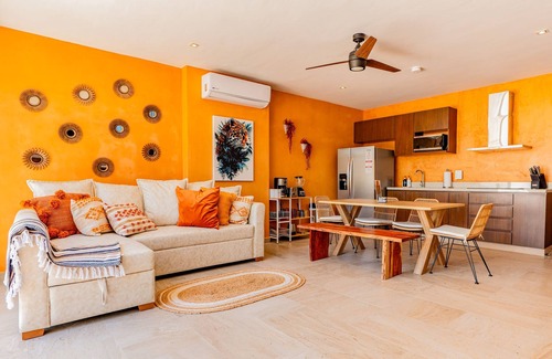 Tankah Apartment | Top level apartment with jacuzzi, shared pool, gym, & tennis courts