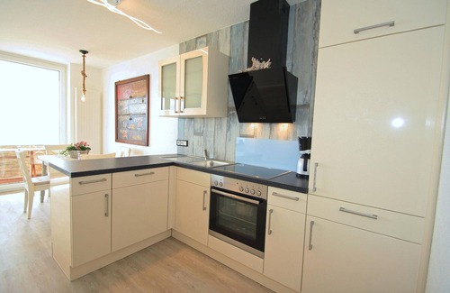 Grossenbrode Apartment | Top modern apartment with direct sea view