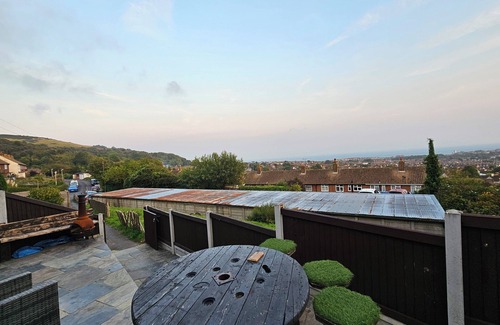 Folkestone House | Top of the town