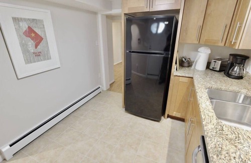 16th Street Heights House | Top of the Town - with Parking