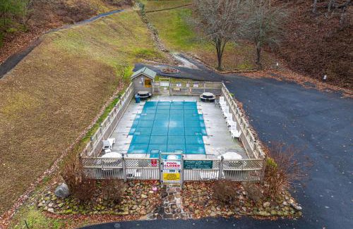Sevierville House | Top of the Way by American Patriot Getaways