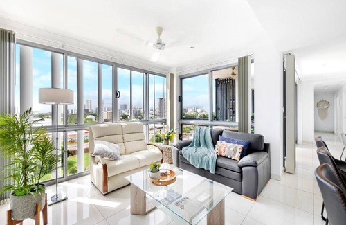 Darwin City Centre Apartment | 'Top of Town' Resort-style Stay in Heart of Darwin