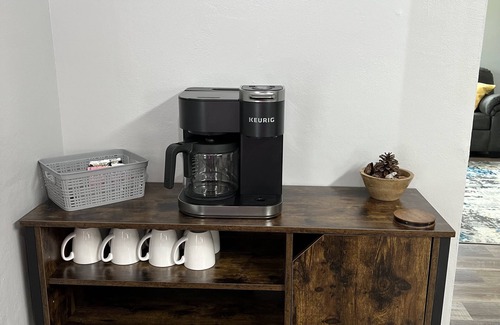 Muncie House | Top-Rated Guest Favorite- Near Ball State & IU Hospital & November Specials