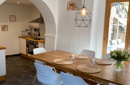 Acquarossa House | Top rustico with heated outdoor whirlpool and sauna