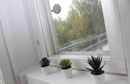 Espoo Apartment | TopFloor Studio | Park View | Metro | 10min to Sea