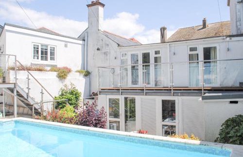 Salcombe Apartment | Topside