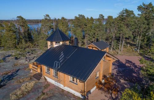Bambole Villa | Tornvillan