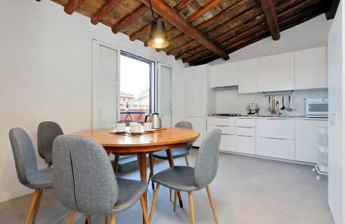 Rione XI Sant'Angelo Apartment | Torre Argentina