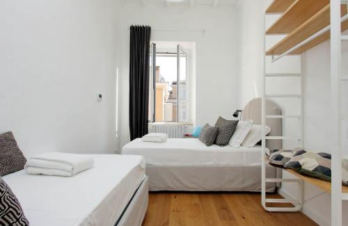 Rione XI Sant'Angelo Apartment | Torre Argentina
