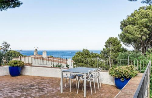 Llanca Villa | Torre Sant Genís