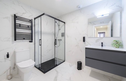 Torrejon de Ardoz Apartment | TORREJÓN SUITES APARTMENT. Low 6