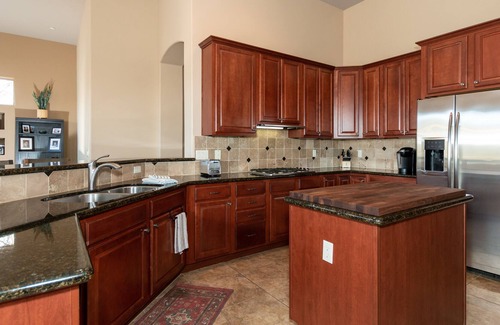 Dove Mountain House | Tortolita mtn views, heated pool & spa, gourmet kitchen, 4 bed/4 bath; 3 suites