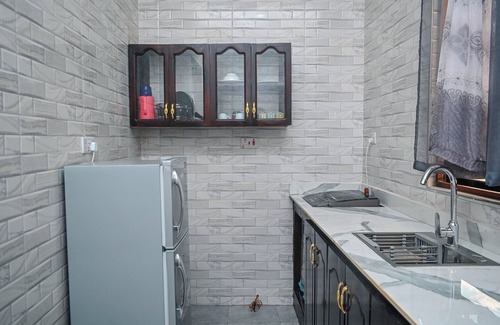 Chukwani House | Tosh Home Apartment 1