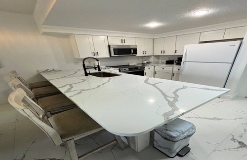 Brush - Stewarts Condo | Totally Updated Jan 2025 - 1 BR Master Jacuzzi Condo Wyndham Ocean Walk Resort