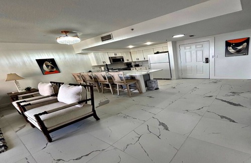 Brush - Stewarts Condo | Totally Updated Jan 2025 - 1 BR Master Jacuzzi Condo Wyndham Ocean Walk Resort