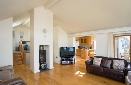 Dartmouth House | TOTHERSIDE, family friendly, luxury holiday cottage in Dartmouth