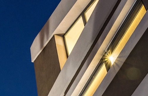 Penteli Apartment | Tourelle. A 64 m2 apartment consisting of a bedroom and a living room.